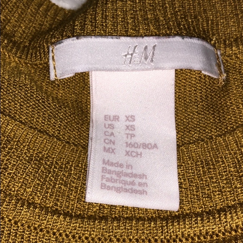 H&M Top - Picture 3 of 3